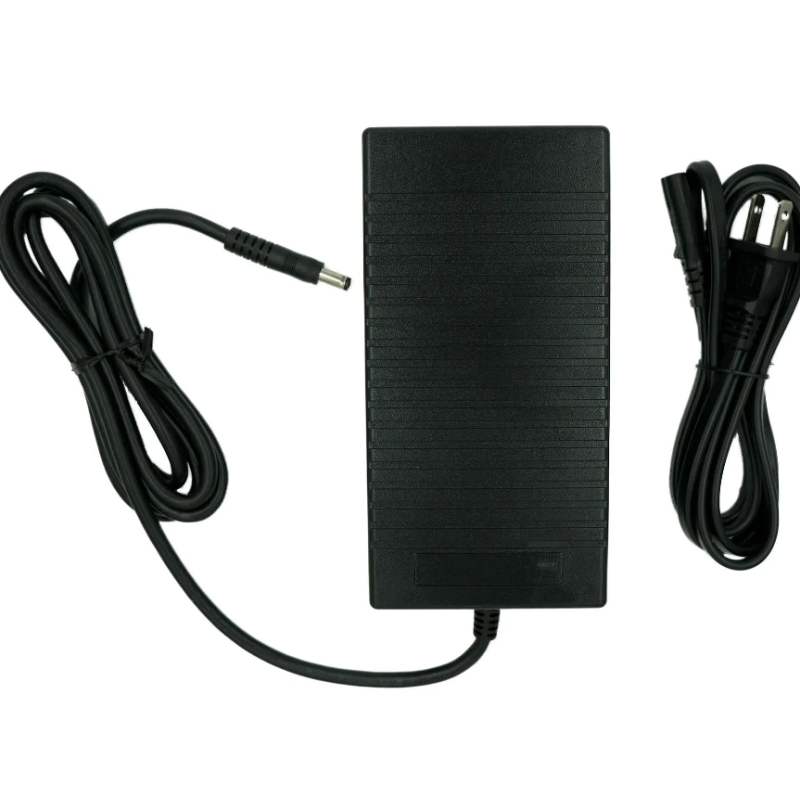 Chargeur SUPER73 pour ZG 42V 2 A Chargeur SUPER73 pour ZG 42V 2 A